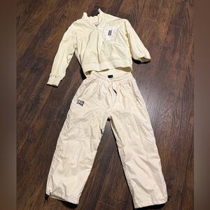 Unisex Ski/Snowboarding 2 pieces Set in Large size